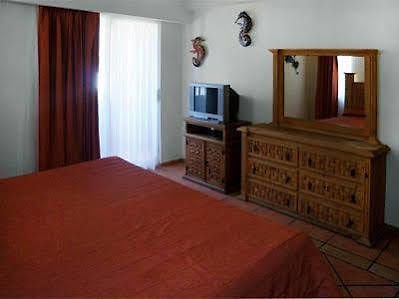 Hotel Punta Melaque Сан-Патрисио-Мелак Экстерьер фото
